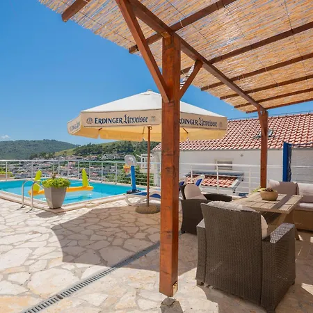 Cozy In With Wifi Lägenhet