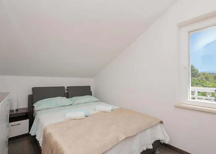 Apartamento Cozy In With Wifi Pucisca