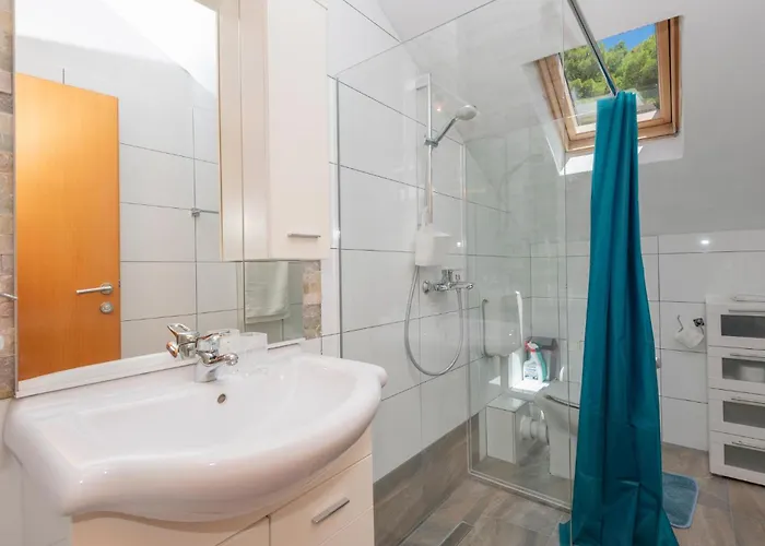 Appartamento Cozy In With Wifi Pucisca